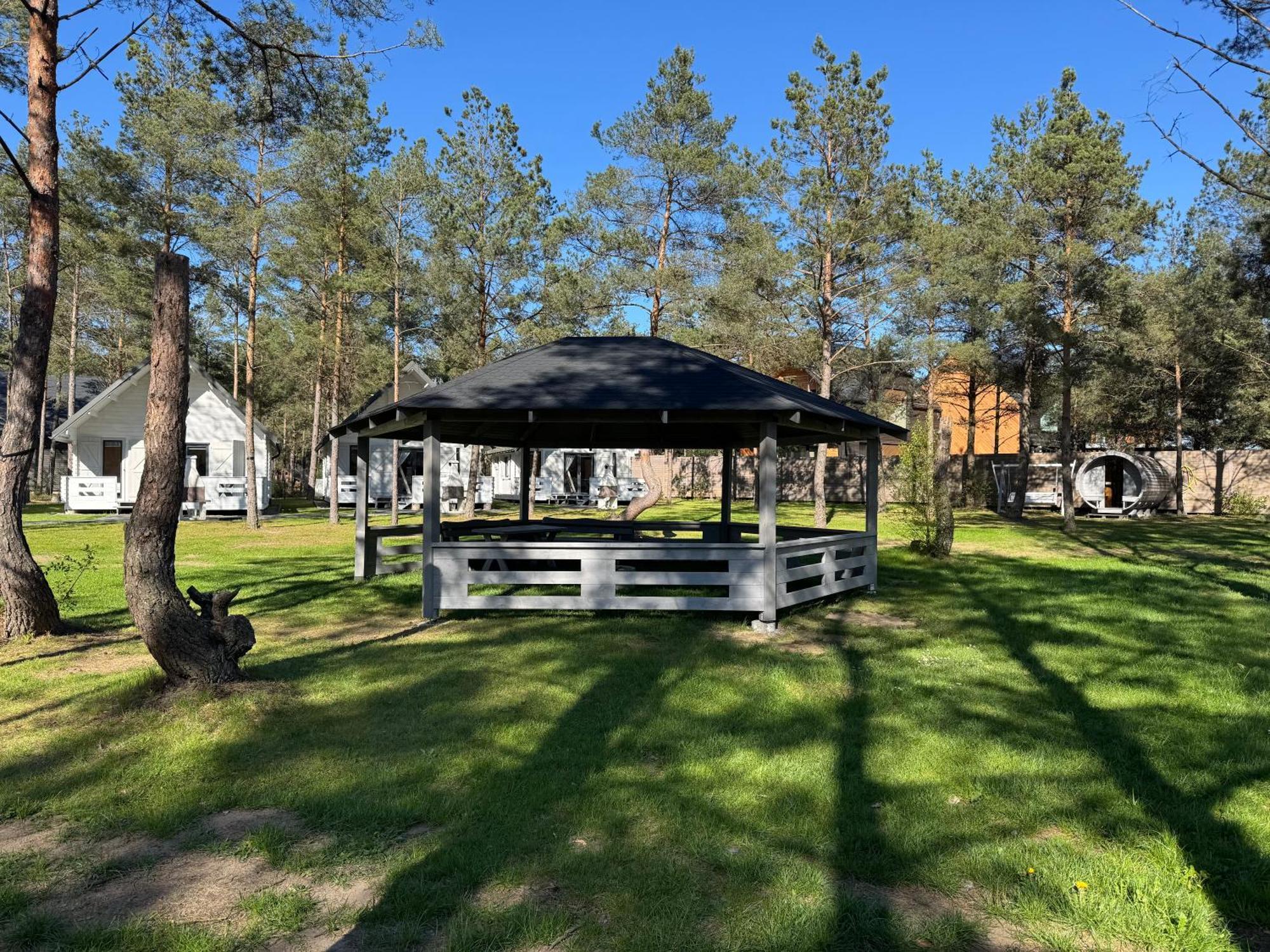 Villa Skrawek Nieba Borsk Exterior foto